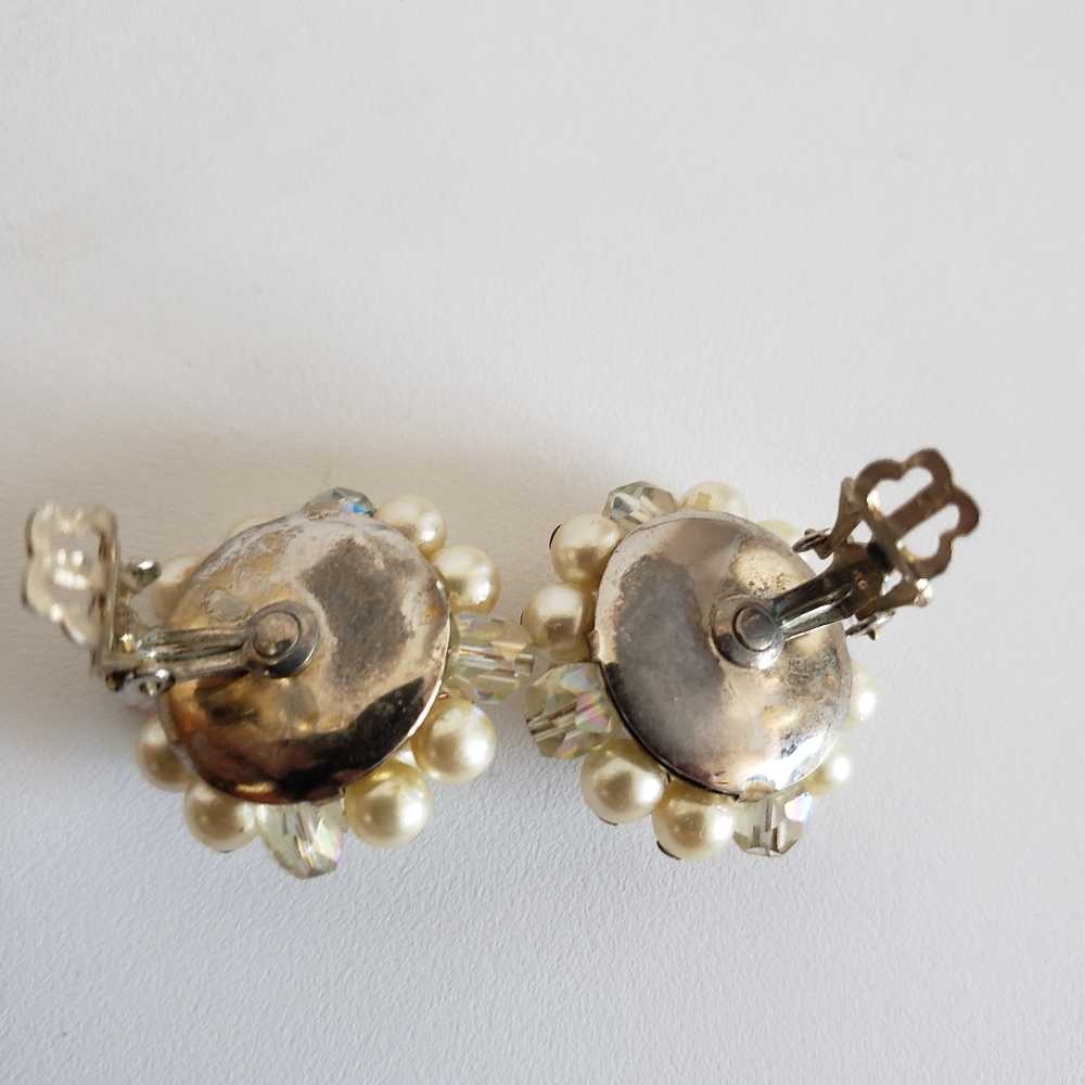 Vintage Japan glass pearl cluster earring faceted AB crystal beads clipons - Picture 8 of 10